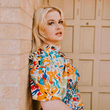 Parker Howard Gives Us Grit and Charisma in "Take It Like a Man"