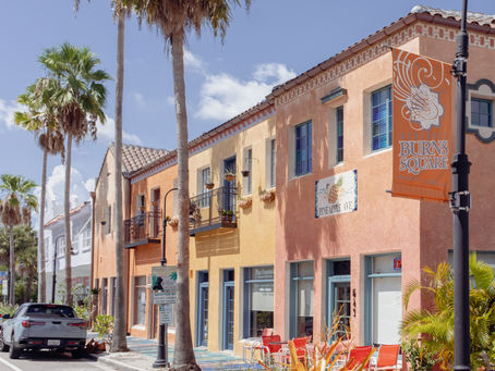 Charms of Pineapple Avenue - A Local's Guide