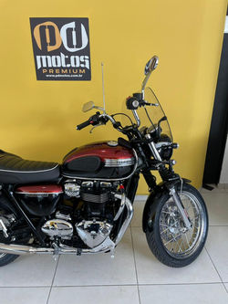 Triumph Bonneville T100 Black 2020 (10)