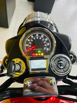Royal Enfield Classic 350 Crome 2023 (5)