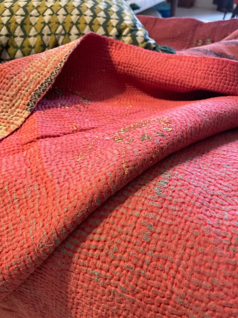 Thumbnail: quilt de hay/tissus caravane/plaid le comptoir général/tissus anciens inde/tissus vintage indiens/plaids jamini/jeté de lit
