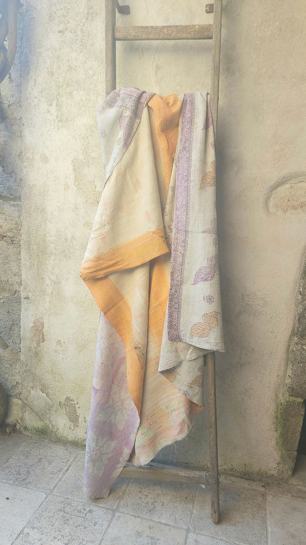 Miniature : plaid indien ancien/couvre pied indien/indian plaid/tissus indiens anciens/tissus inde/tissus Figeac/tissus cahors/plaid inde