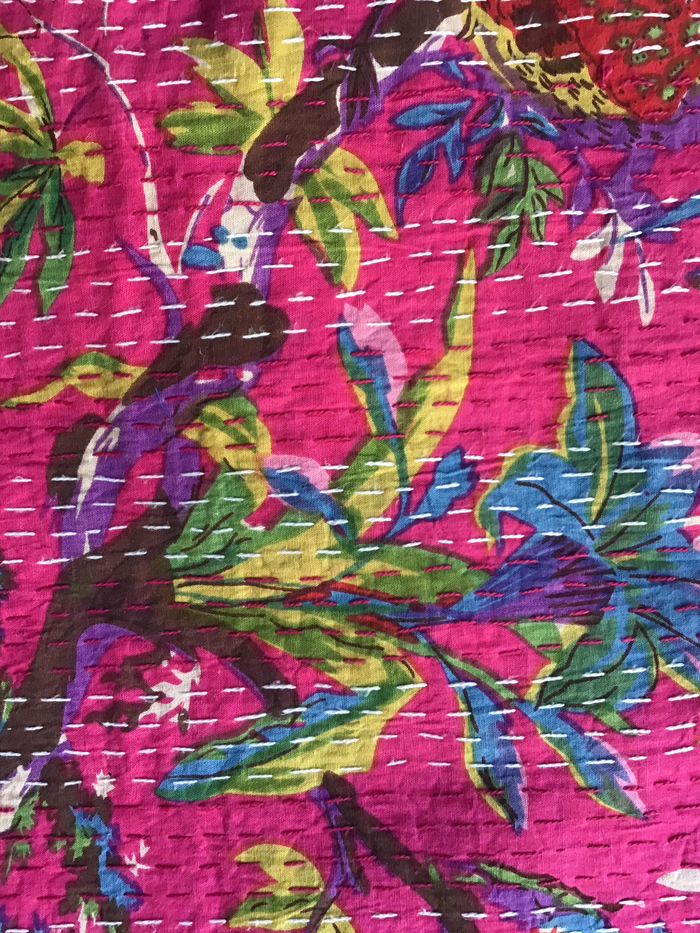 couvre lit rose/courtepointe/bouti rose/bouti oiseaux/couvre lit indien/garnet quilt bed cover/garnet bedcover/tissu inde