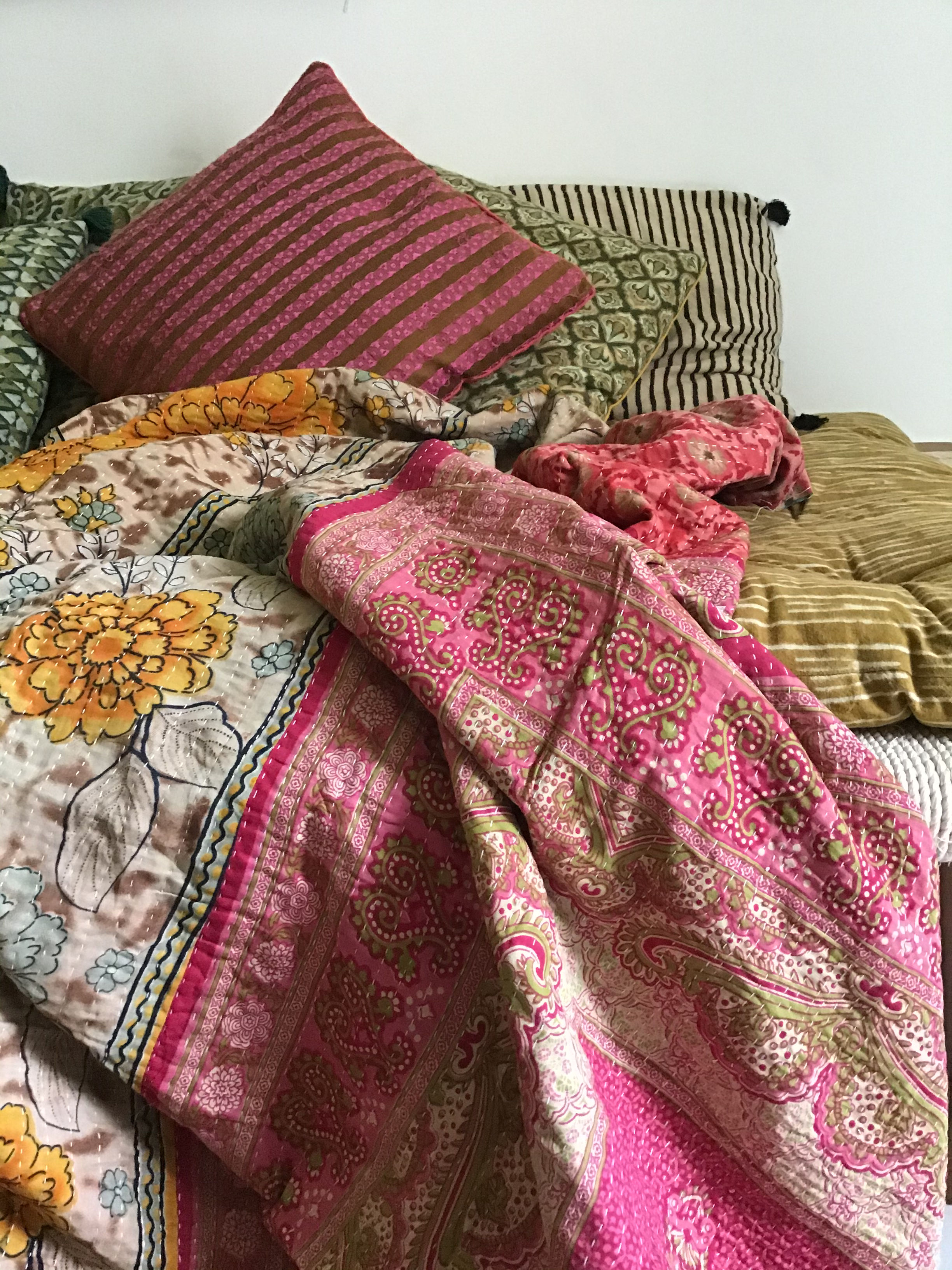 quilt de hay/tissus caravane/plaid le comptoir général/tissus anciens inde/tissus vintage indiens/plaids jamini/jeté de lit