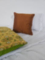 coussin imprimé géométrique/coussin indien en soie/housse coussin tissu soyeux/coussins caravane Paris/maison du monde/Figeac