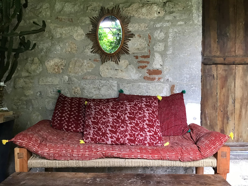 Miniature : coussin rouge/coussin noir et blanc/coussin handblock/coussin tissu indien/meubles indiens/charpoy/lit indien/matelas charpoy