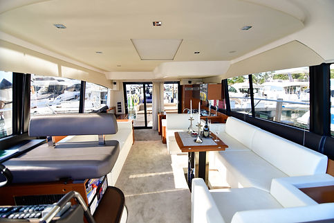 PRESTIGE '60 FLYBRIDGE (38).jpg