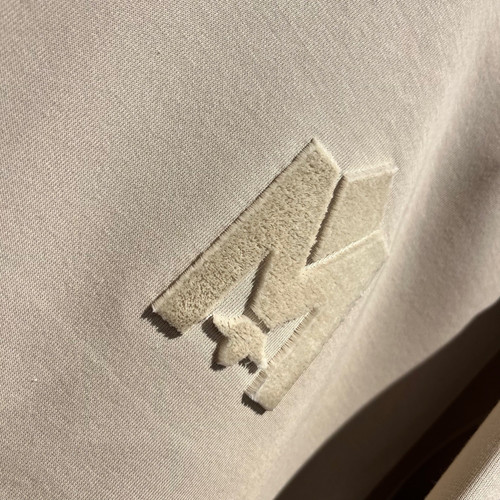 マッカージュ MACKAGE MAX-VT スウェット長袖 ロゴ入り