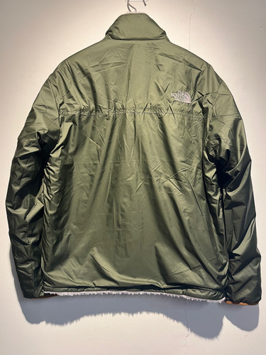 【ラスト】THENORTHFACE プレイグリーンリバーシブルフリースジャケット THE NORTH FACE(ザ・ノース・フェイス) プレイ グリーン