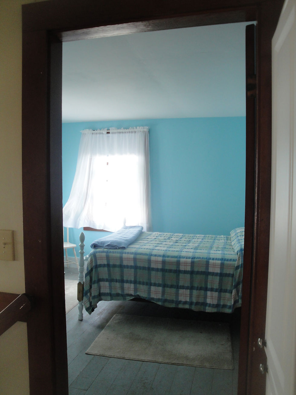Bedroom 1.jpg