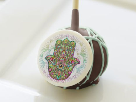 Review Hamsa Fatma Hand Psychedelic Art Cake Pops