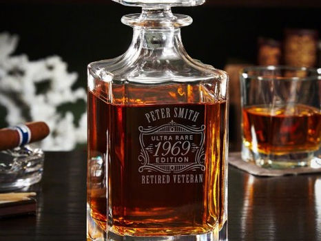 Top 5! Stately Engraved Carson Whiskey Decanter