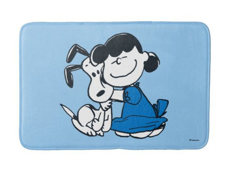 Review Lucy Hugging Snoopy Bath Mat