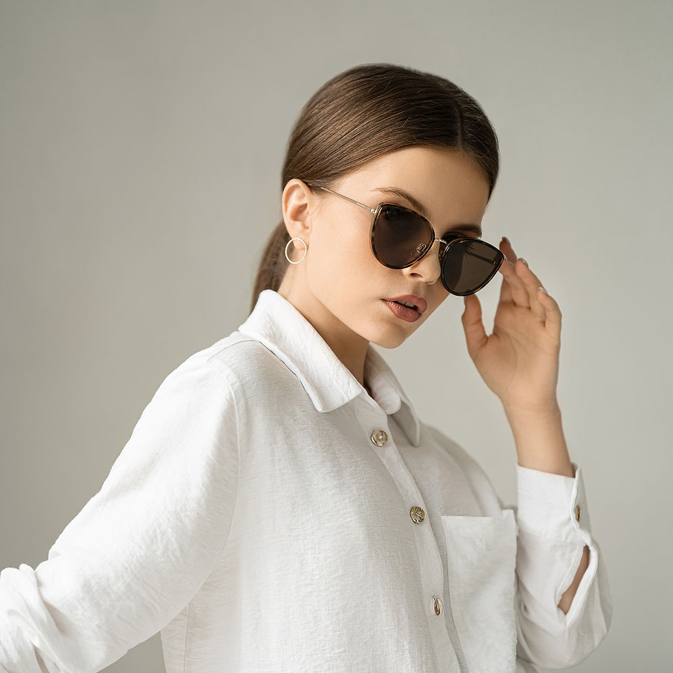 Миниатюра: Солнцезащитные очки Megapolis 340 Brown на фото на моделе