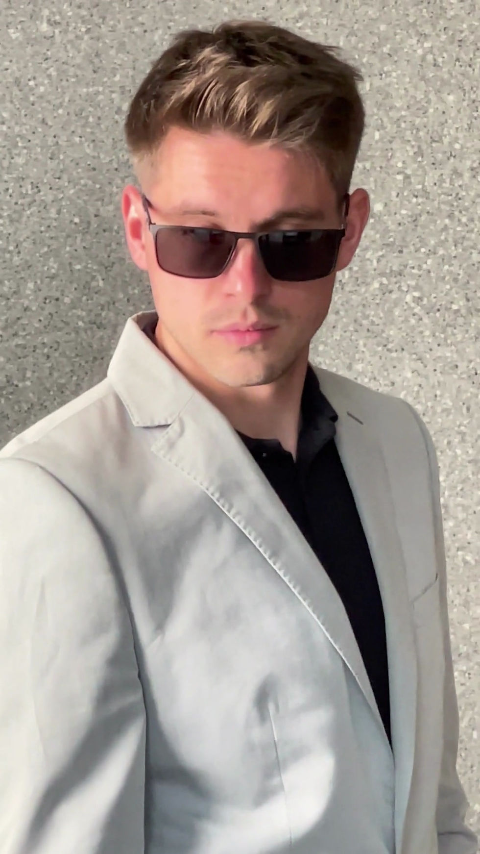 Миниатюра: Видео демонстрация солнцезащитных очков Megapolis 743 Nero