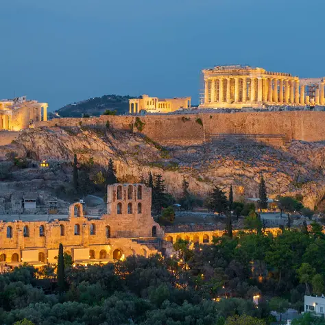 Atenas en dos días: cultura y descanso frente a la Acrópolis