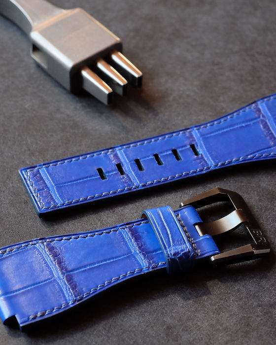 Atelier Decoster - Bracelet de montre fait main et cousu main sur mesure en Belgique.