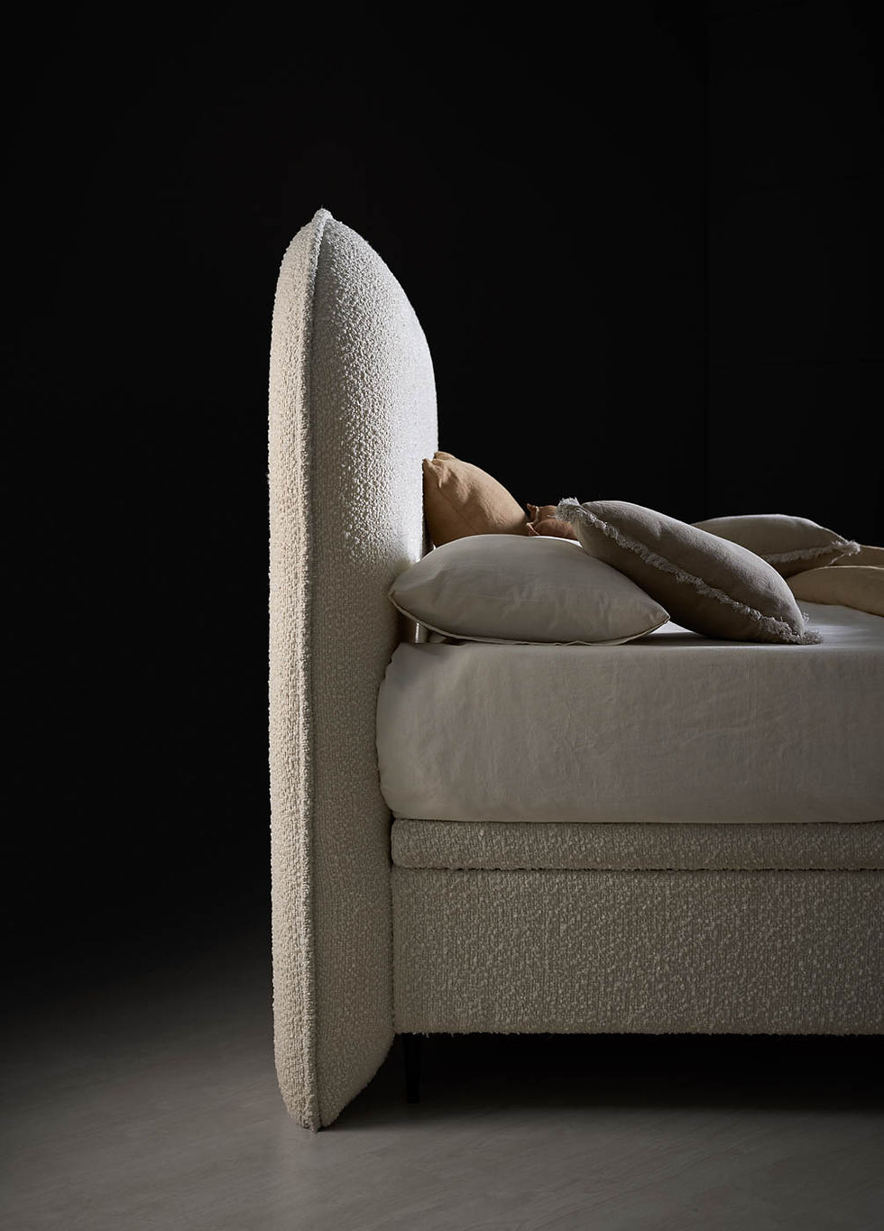 Miniatura: Cama tapizada con canapé Moon y cabecero Zole