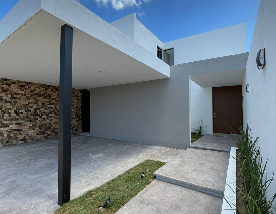 Home Luxury Venta casa Altavista 4 recamras 2 estacionamientos