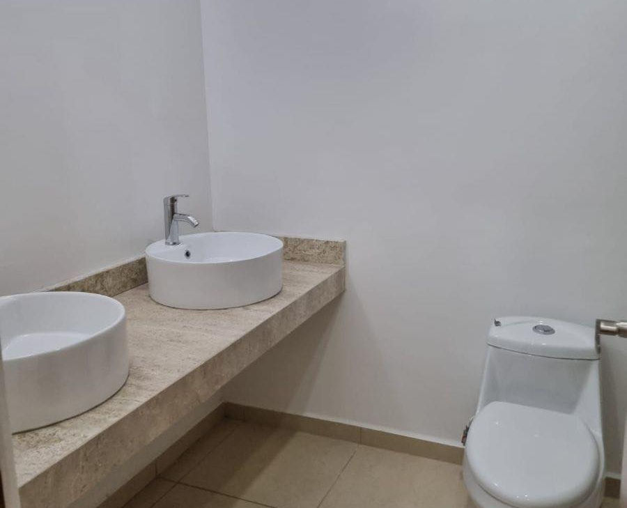 Home Luxury Venta Casa Conkal 4 recamaras 2 estacionamientos