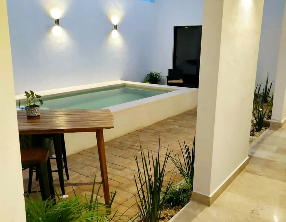 Home Luxury Venta casa Conkal 3 recamaras 2 estacionamientos