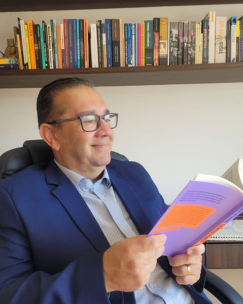 foto livro.jpg
