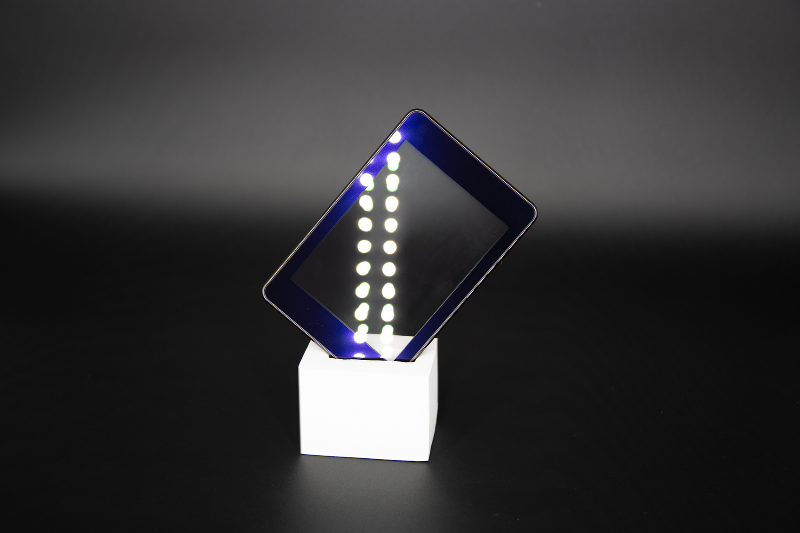 Color-shift case with chrome bezel