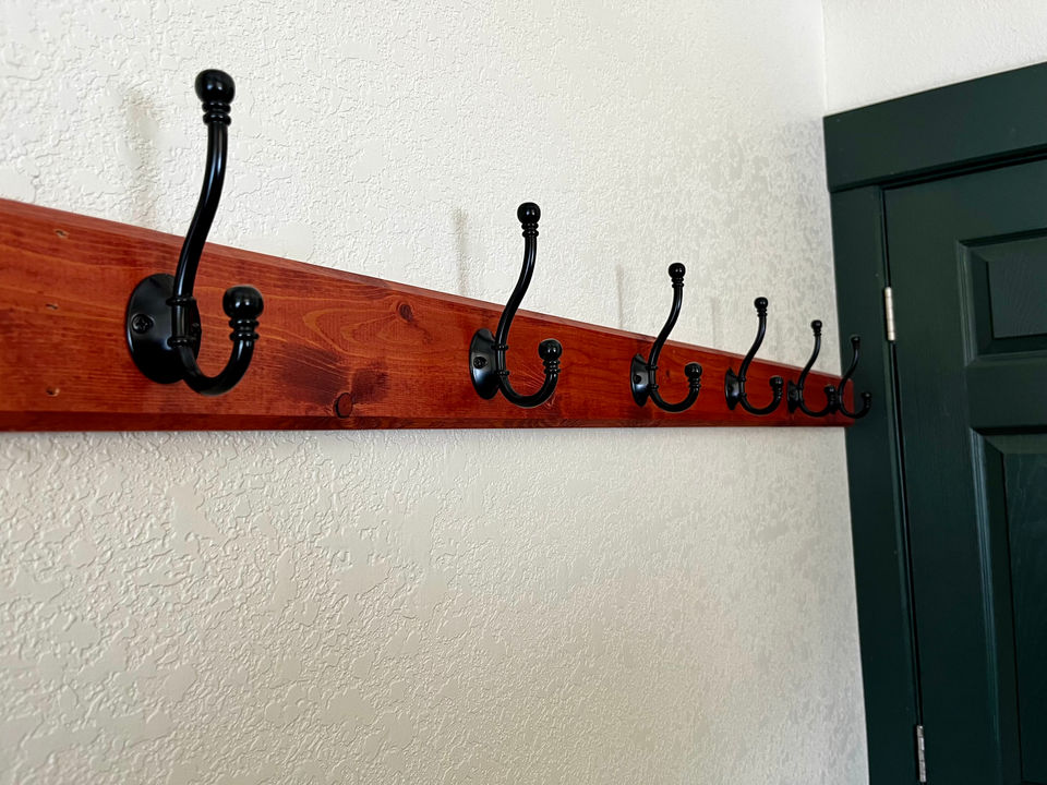 Croftville Road Cottages. It seems that no matter where you stay, there are never enough hooks. Not a problem in Inn Suite #5. We work at anticipating your needs.