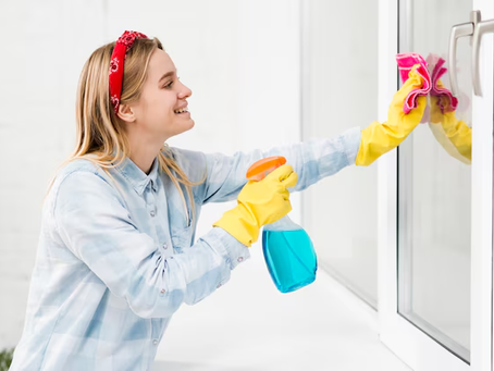 10 Surprising Ways to Use Glass Cleaner Around the House