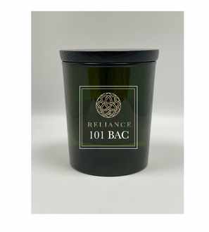 Bougie minimaliste Reliance avec détails graphiques naturels par Mlle Mouns