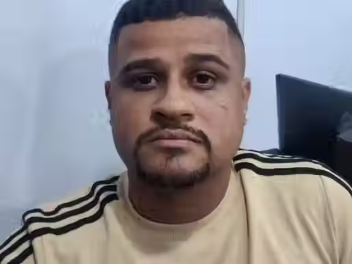 Foragido é preso com identidade falsa em camarote de festa do Itapedro em Itabuna
