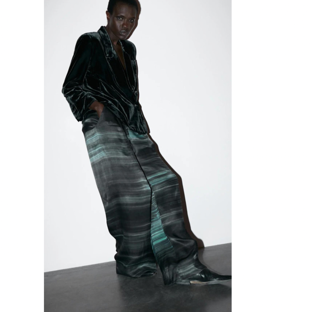 Miniature : ABEERA VELVET CROPPED JACKET - RABENS SALONER