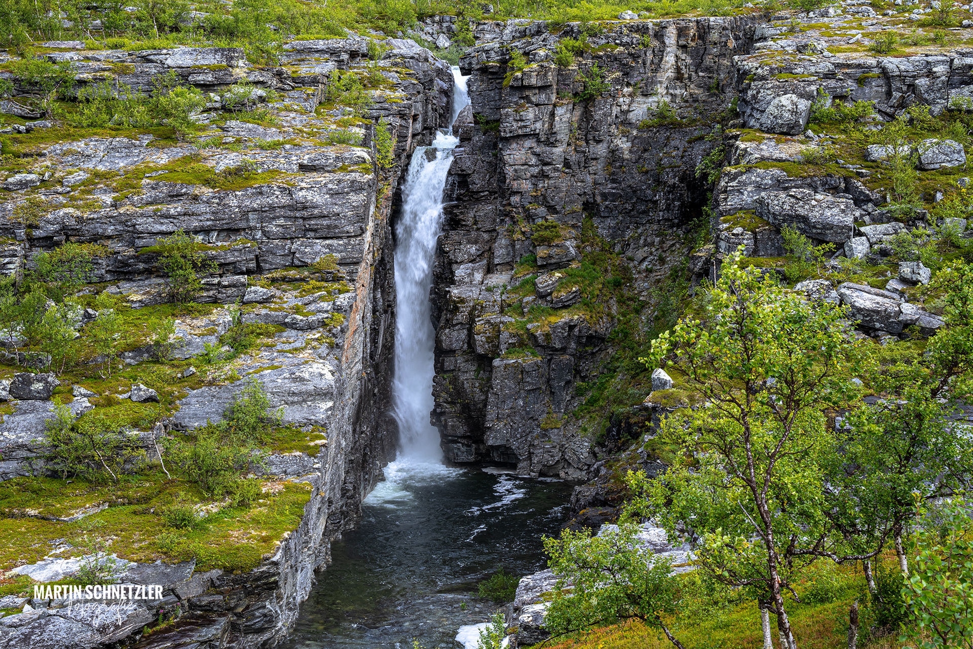 im Seitental von Samuelsberg zum Galggojohka-Wasserfall