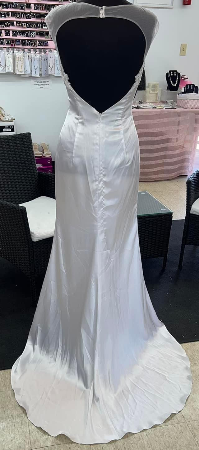 Thumbnail: New With Tags Adagio Size 8 White Wedding Dress 