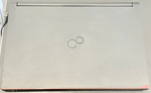 LIFEBOOK A579/B (FMVA64001) FUJITSU（富士通）パソコン（ノートPC