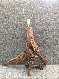 Lamp Locust 9.jpg