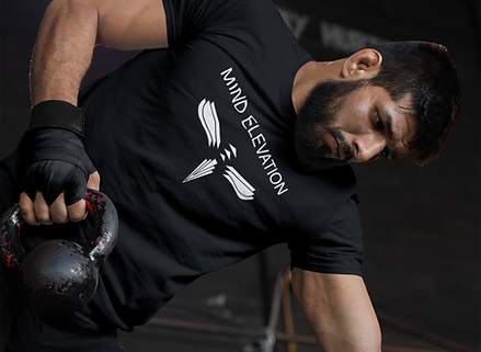 tee-mockup-of-a-muscular-man-training-at-the-gym-26251.png