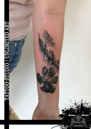 Hundepfote Abstrakt Tattoo / Dog Paw Abstract Tattoo