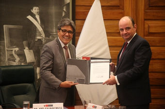 Ministro de Salud agradece al embajador de Brasil por las donaciones recibidas para combatir la vari