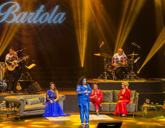 Criollas adelantaron las Fiestas Patrias en el Gran Teatro Nacional