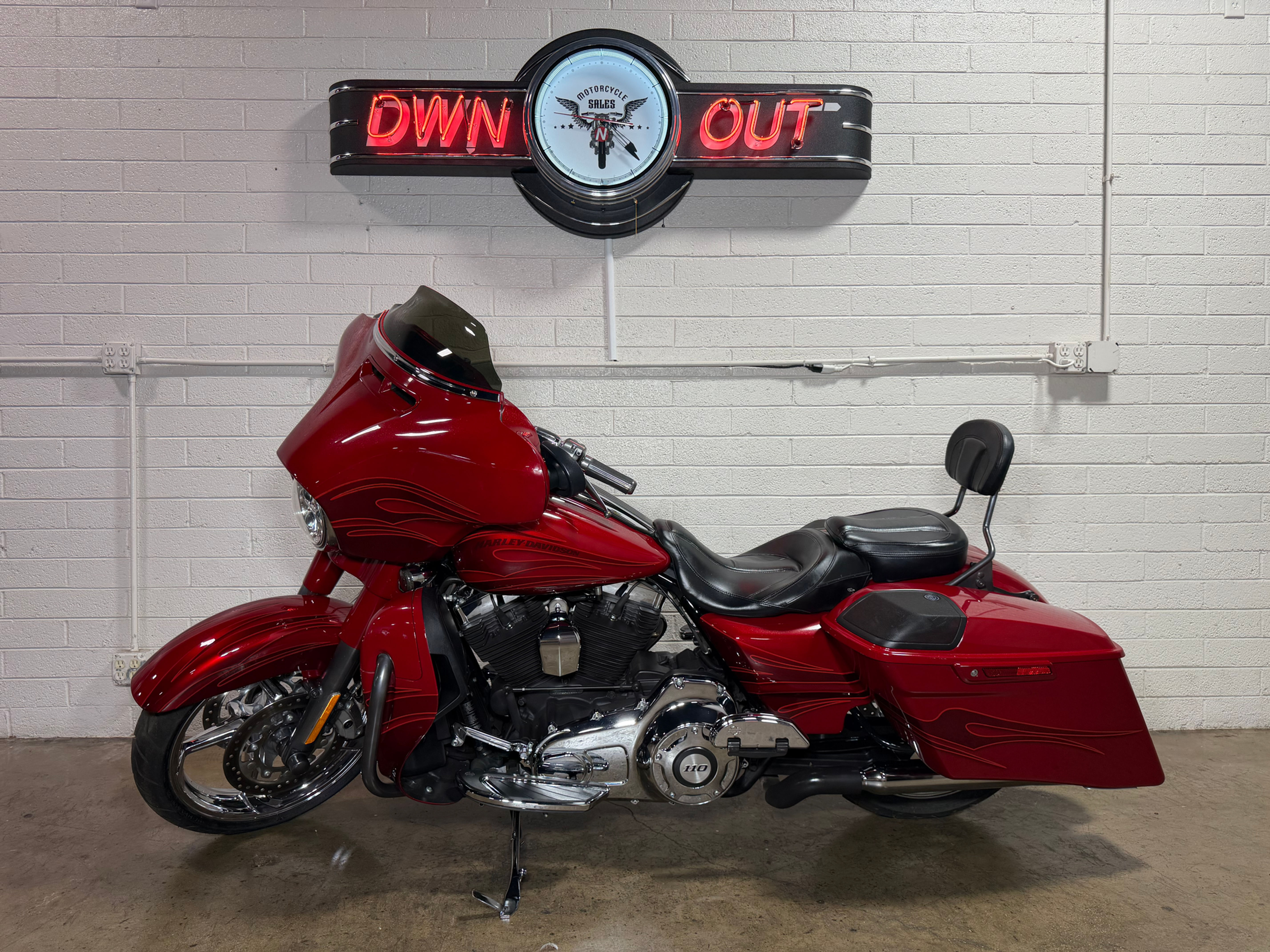 2016 Harley Davidson CVO Street Glide Special FLHXSE