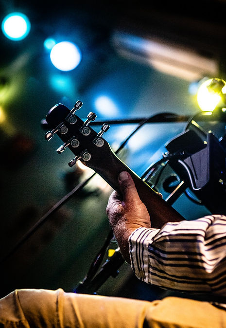 Kevin Buck Live.9.jpg