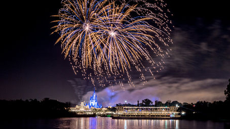 Fogos do Magic Kingdom por outro ângulo.