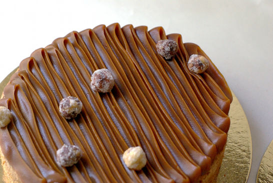 Tarte moelleuse noisette caramel  .jpeg
