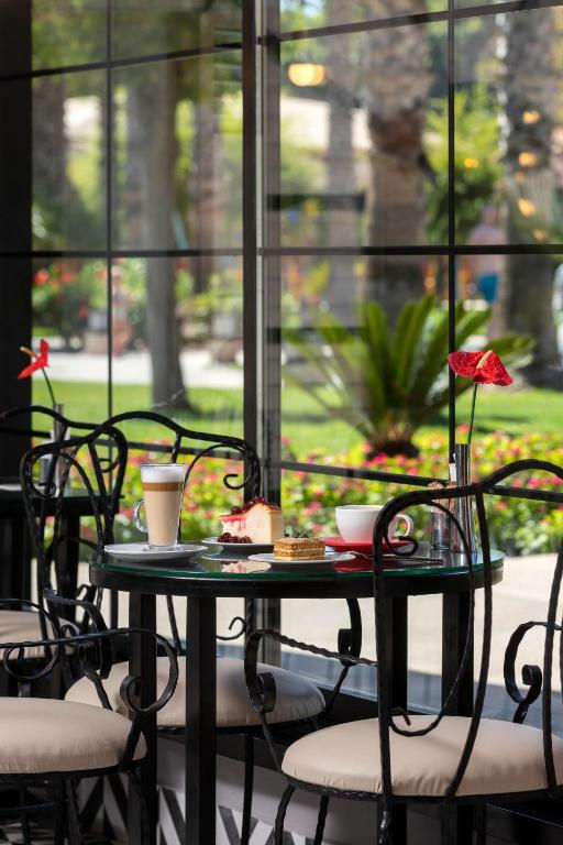 Thumbnail: Sherwood Exclusive Lara – Luxury Ultra All-Inclusive Antalya  ⭐⭐⭐⭐⭐
