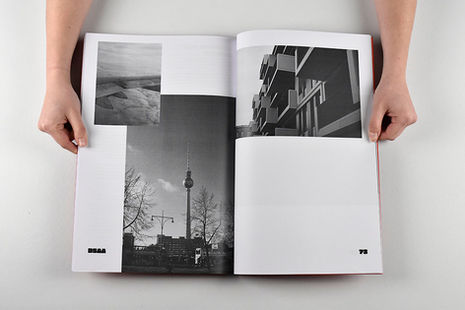 livre ouvert, mise en page images et textes voyage à berlin