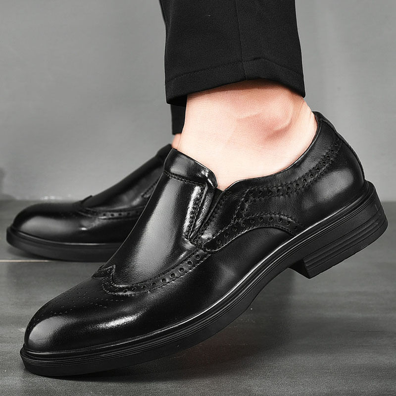 Thumbnail: Men's Casual Business Brogue Shoes - Black Leather