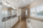 Second primary bathroom with jetted tub