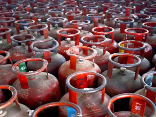 Oil Marketing Companies Slash Prices Of LPG Gas Cylinders By 19 Rupees Per Unit