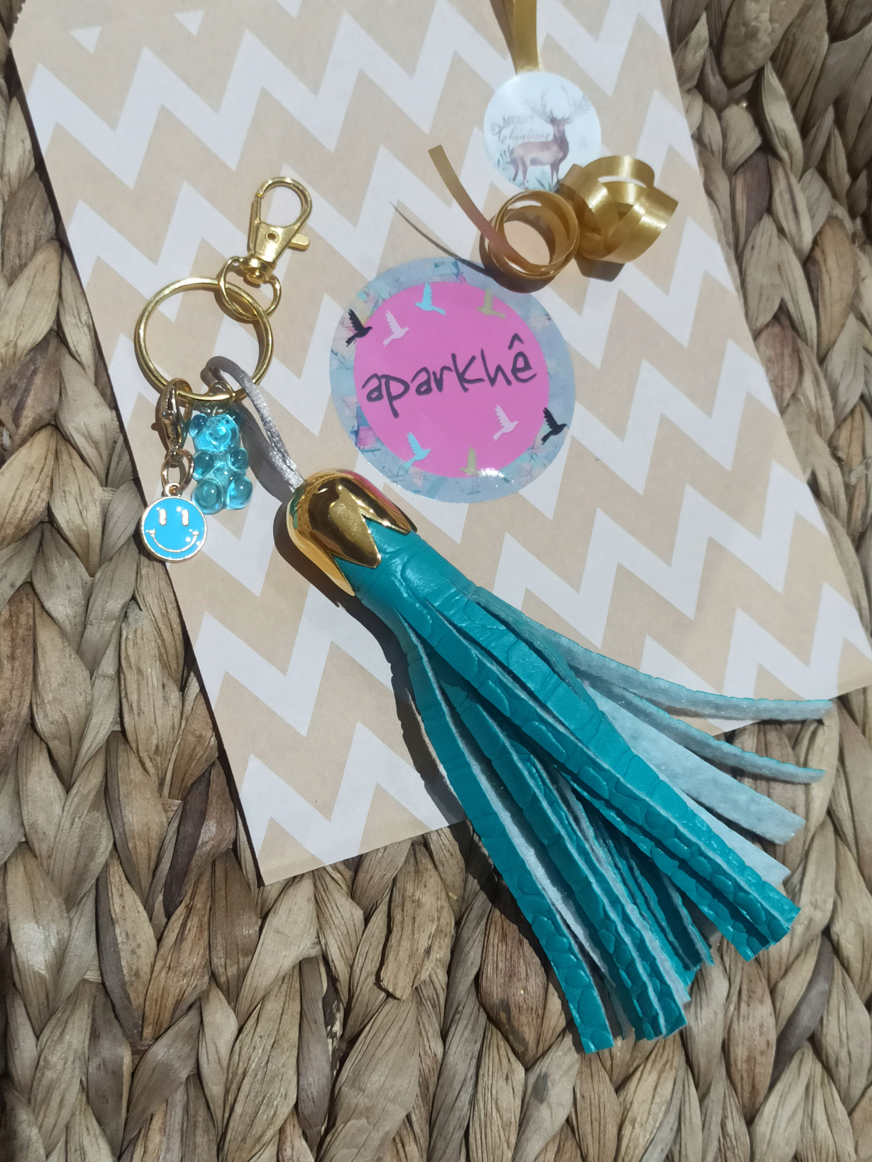 Porte clé '' pompon '' Marion